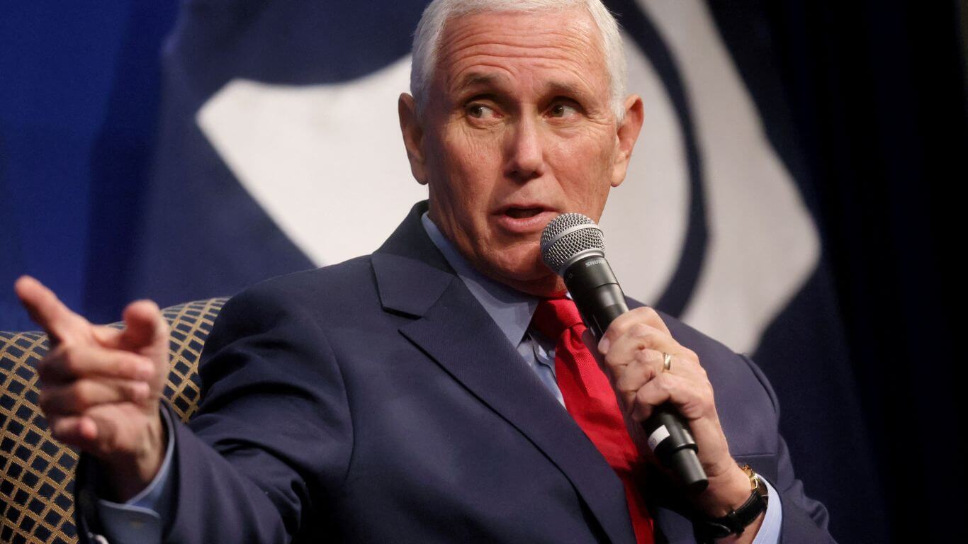 US Former Vice President Pence's house was discovered to contain classified materials